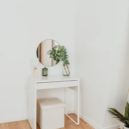 - Chez René Apartment