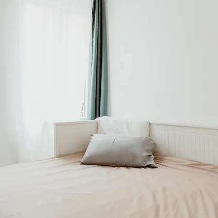 - Chez René Apartment *