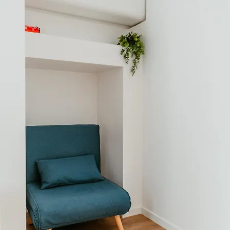 - Chez René Apartment